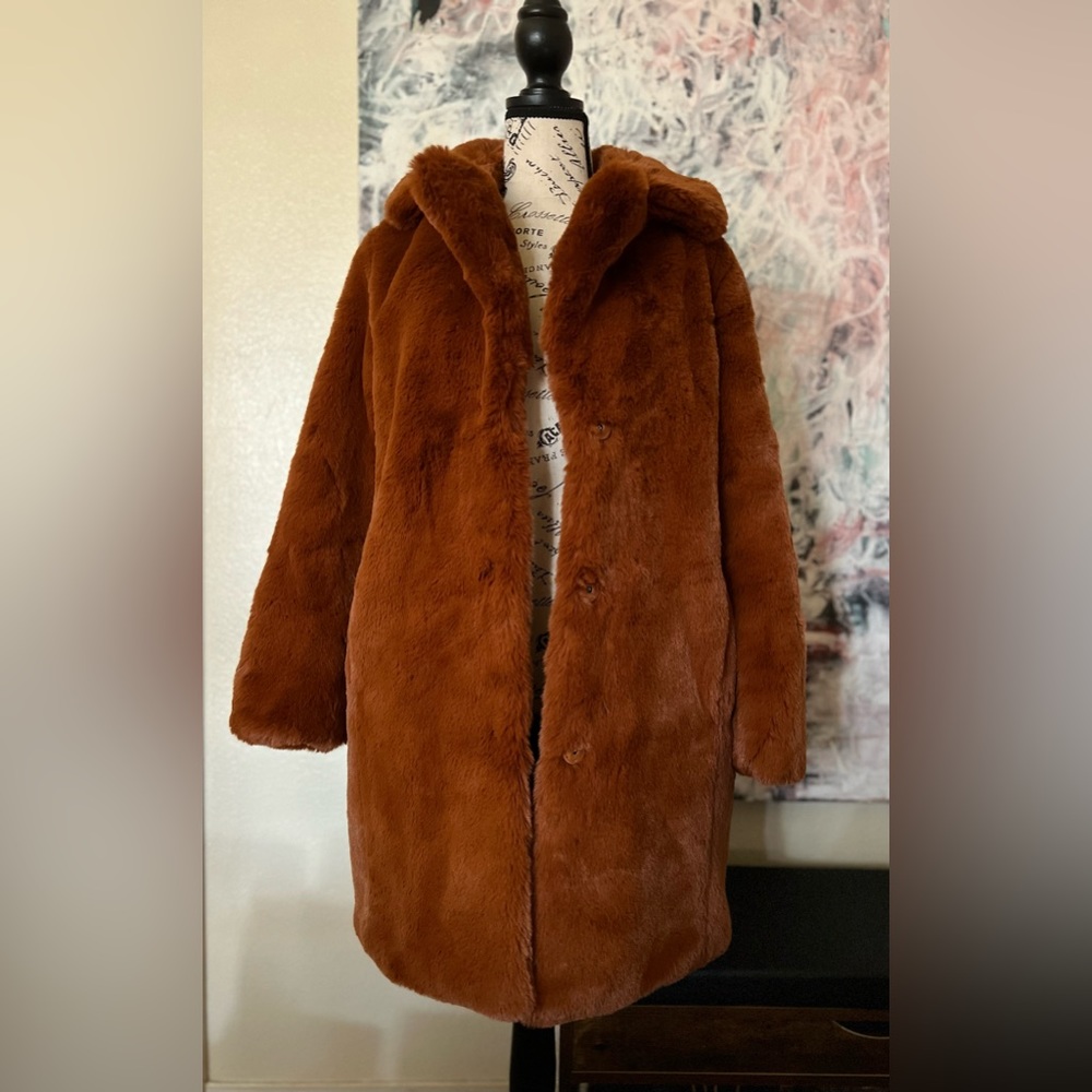 MKT Studio Masolin Faux Fur, Size 36